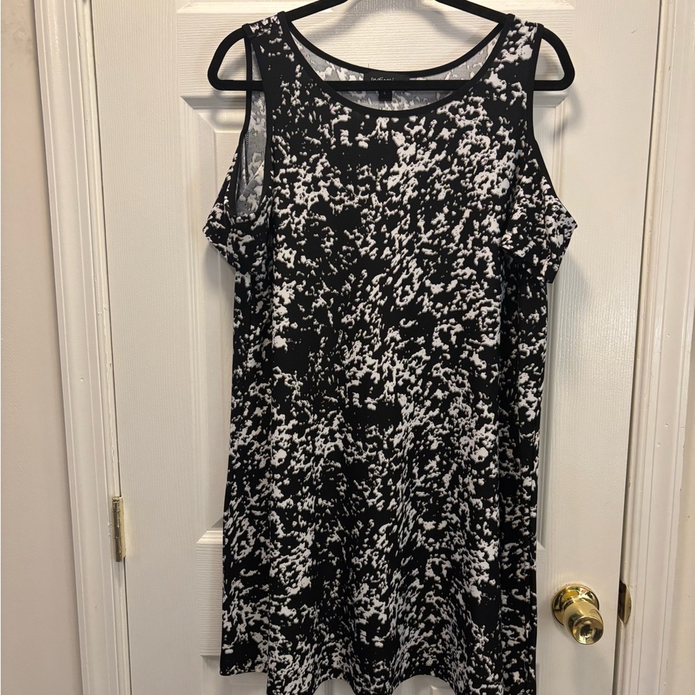 Elegant Black and White Patterned Mini Dress